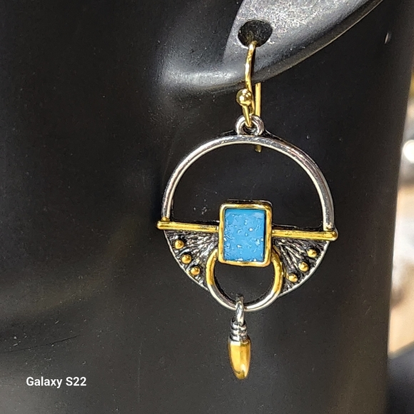 Modern Art Deco Bullet Inlaid Design Synthetic Blue Gems Drop Earrings NWT - Picture 2 of 8